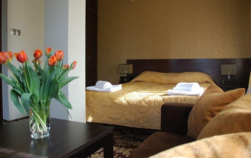 Hotel Sloneczny Brzeg Biskupiec  Extérieur photo