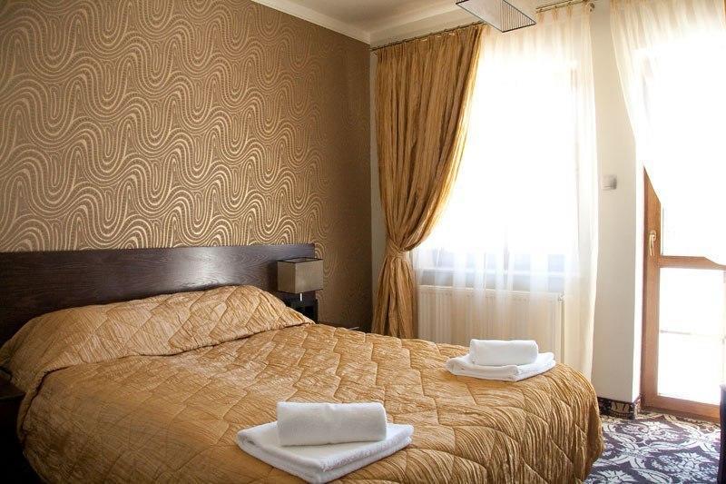 Hotel Sloneczny Brzeg Biskupiec  Extérieur photo