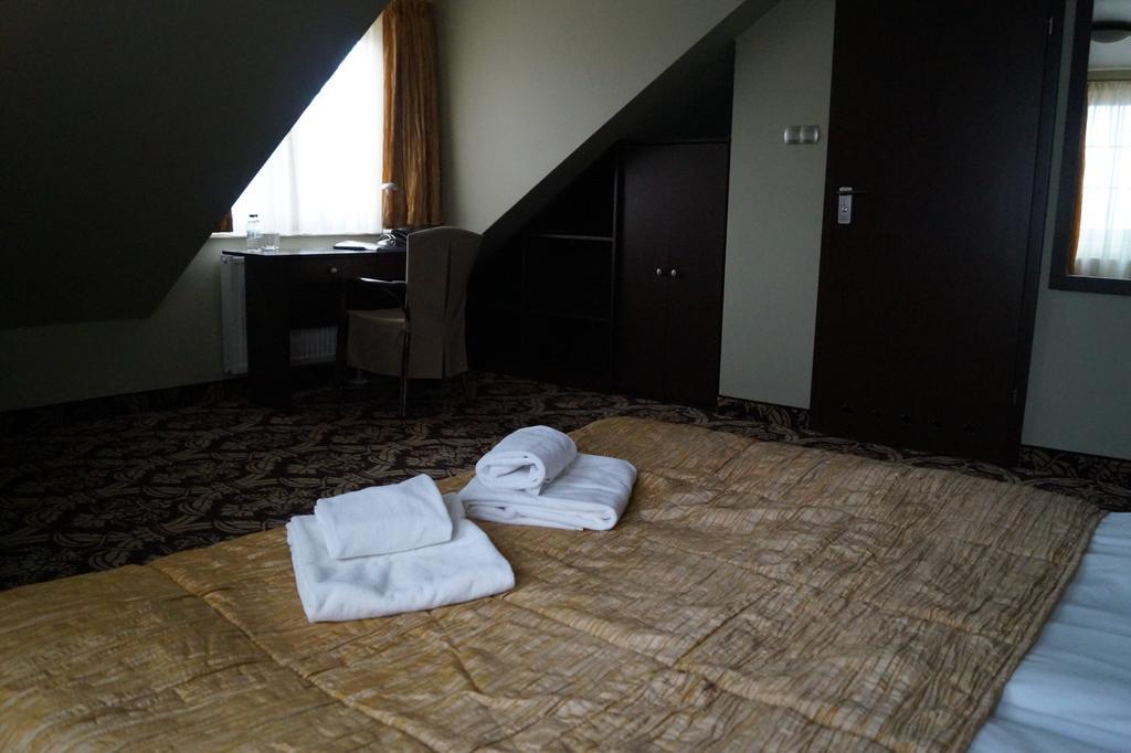 Hotel Sloneczny Brzeg Biskupiec  Chambre photo